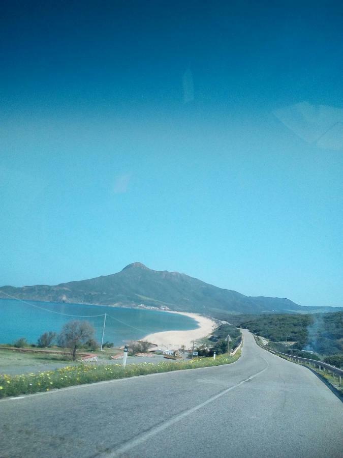 Al Mare, Al Sole, Si', Ma Nella Casa Del Minatore بوجيرو المظهر الخارجي الصورة